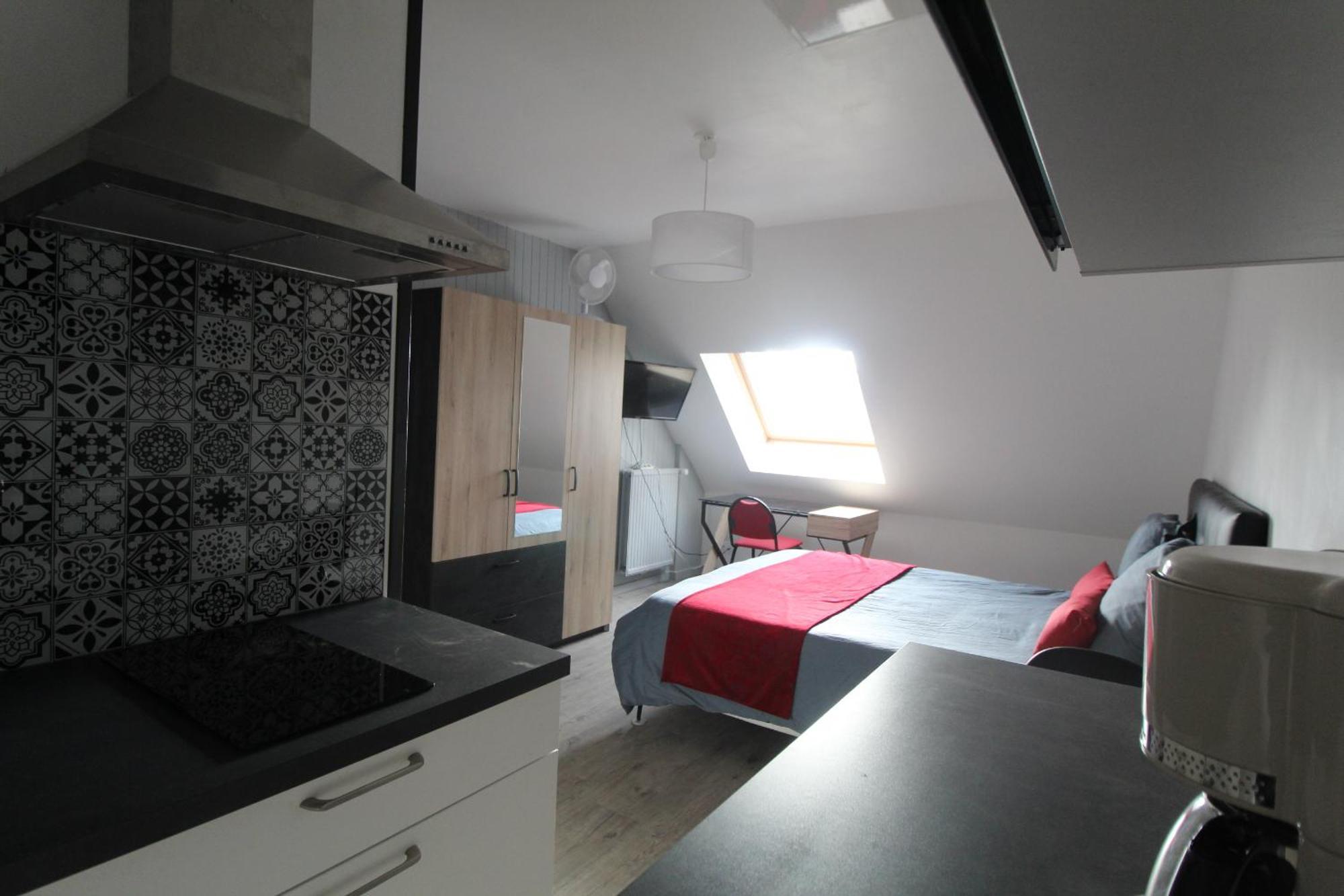 Studio Ouest Cuisine Prive Proche Centre Ville Loudéac Exterior foto
